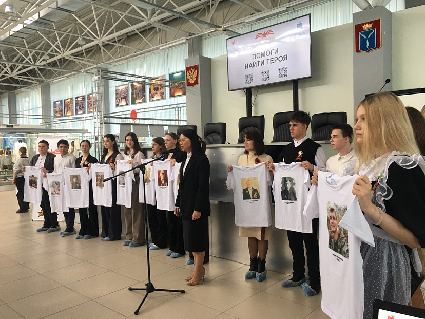 В Саратове наградили победителей конкурса эссе «Наши герои»